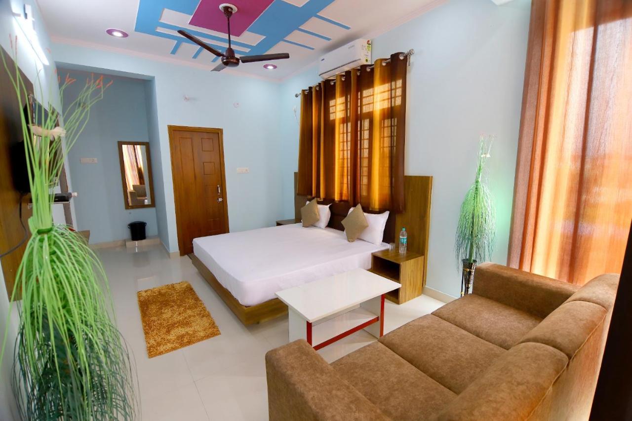 Hotel Comfort Inn Homestay Dehradun Ngoại thất bức ảnh